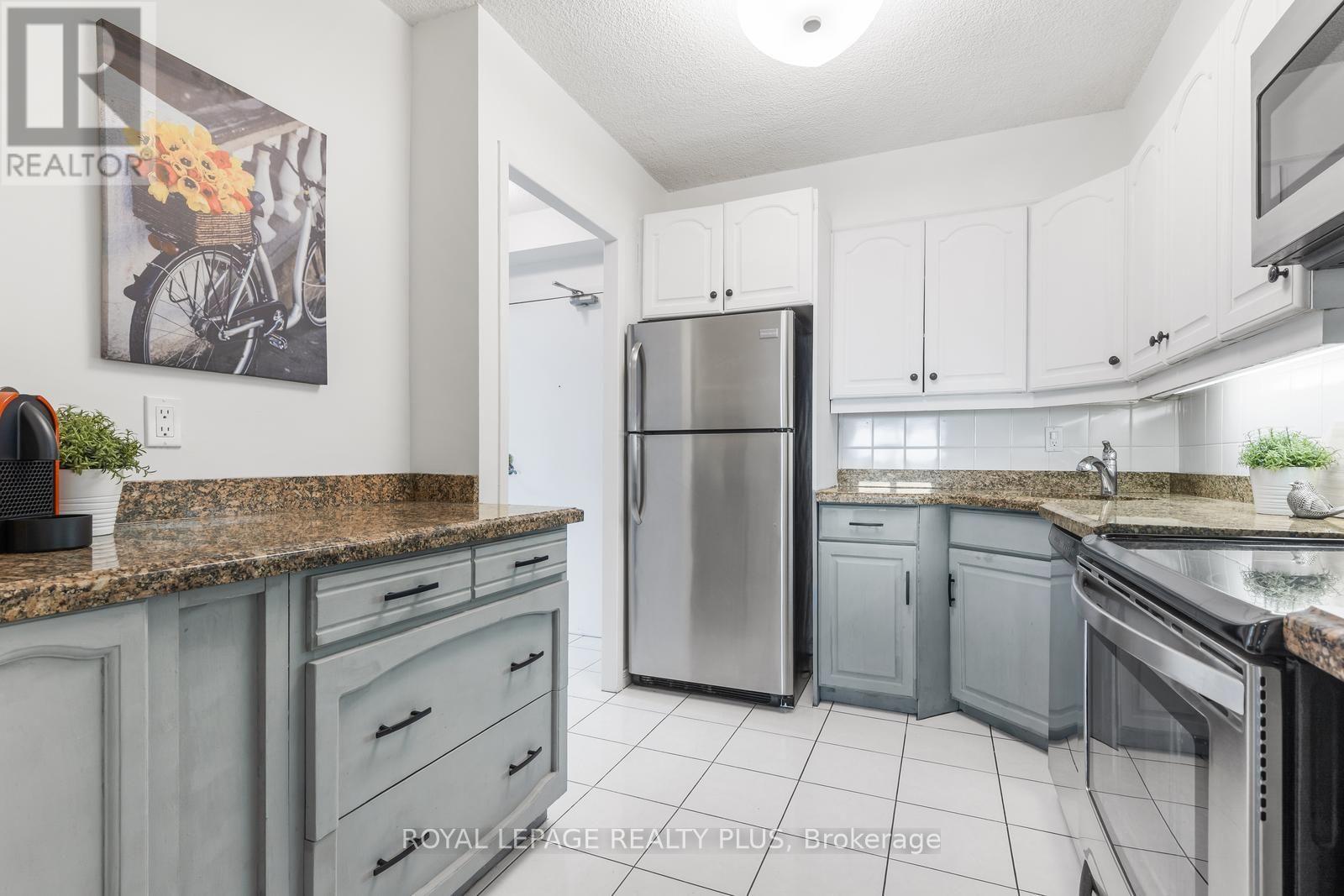 1206 - 1359 White Oaks Boulevard, Oakville, Ontario  L6H 2R8 - Photo 7 - W13619032