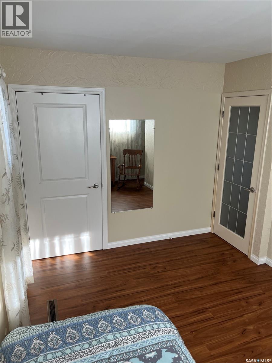 912 107th Avenue, Tisdale, Saskatchewan  S0E 1T0 - Photo 15 - SK044035