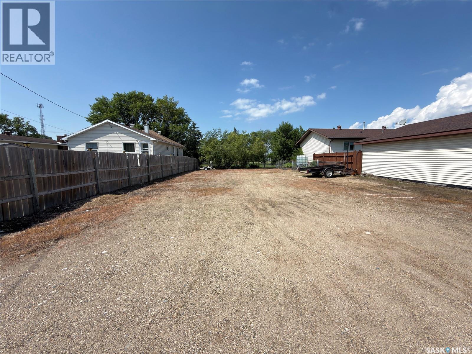 410 Main Street, Hudson Bay, Saskatchewan S0E 0Y0 - Photo 1 - SK043873