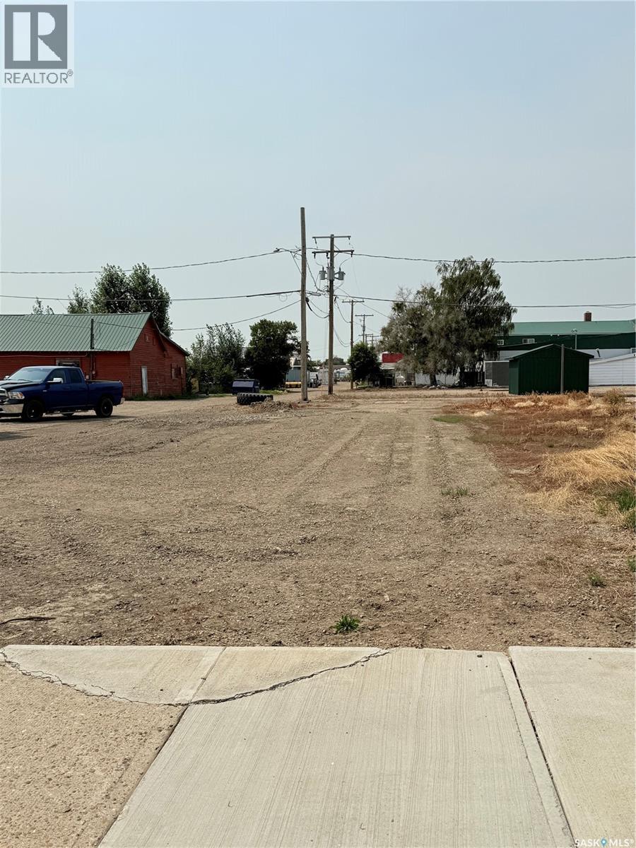 255 Centre Street, Shaunavon, Saskatchewan  S0N 2M0 - Photo 5 - SK043872