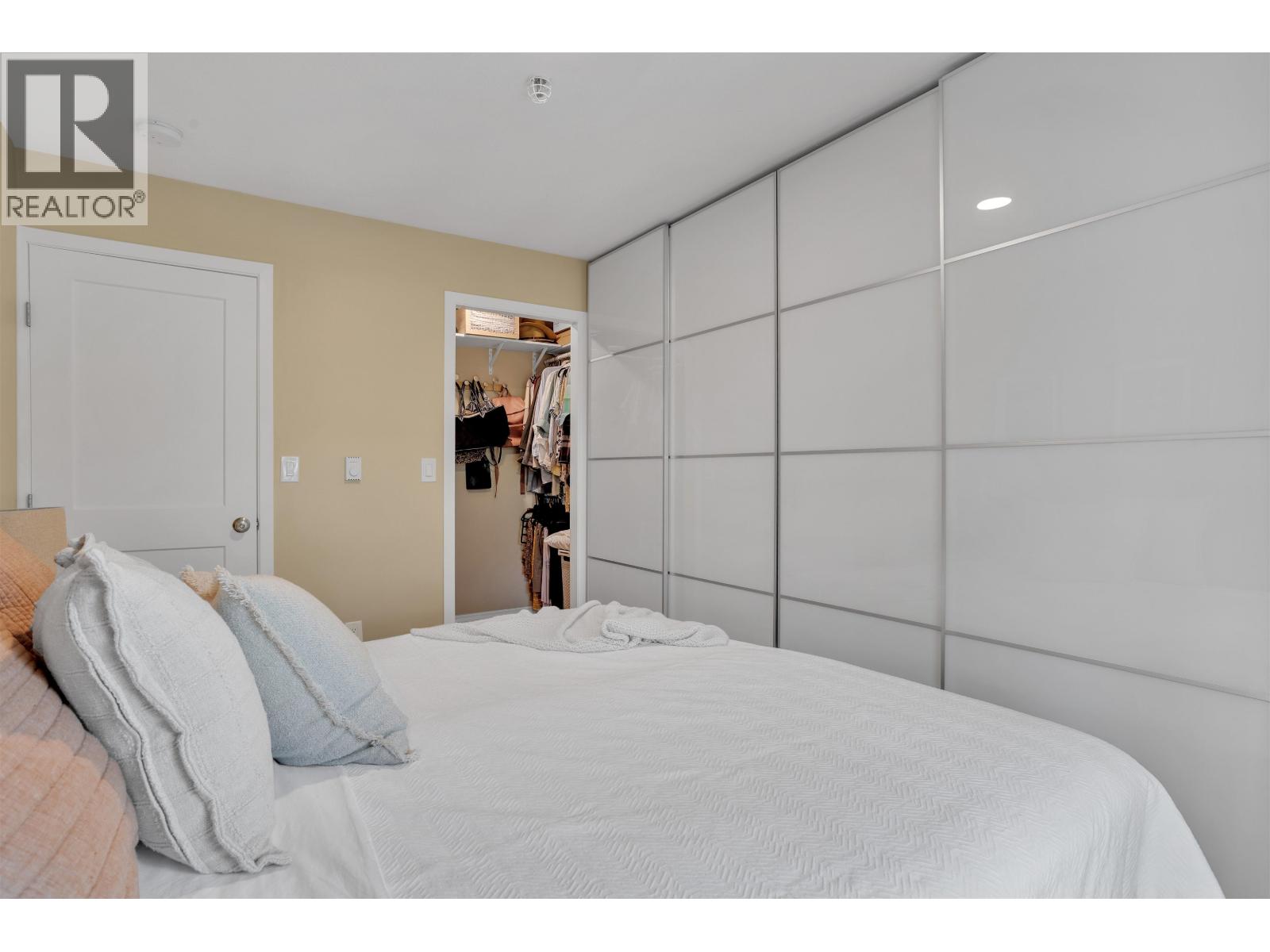 315 2020 W 8th Avenue, Vancouver, British Columbia  V6J 1W5 - Photo 16 - R3151033