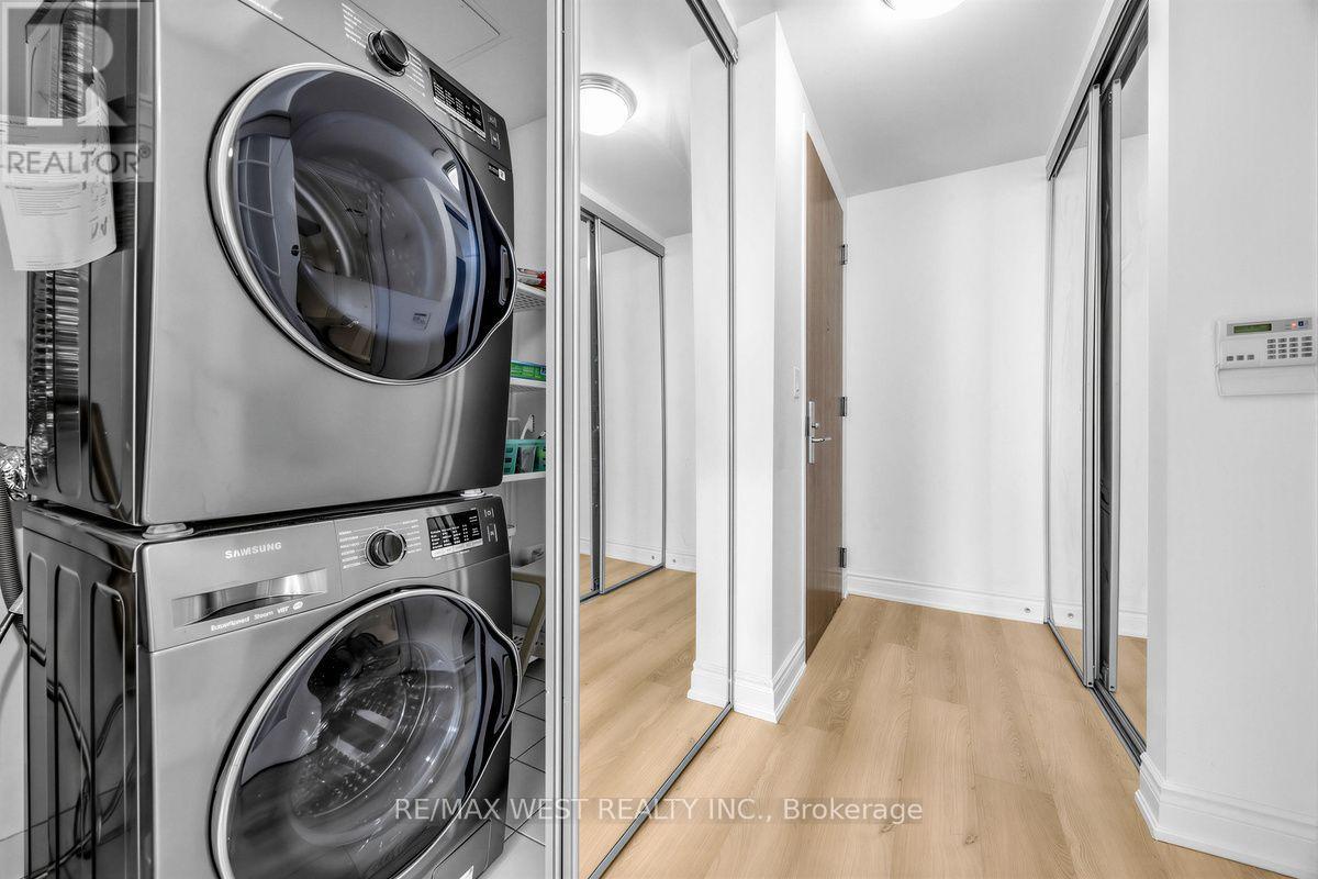7102 - 388 Yonge Street, Toronto, Ontario M5B 0A4 - Photo 18 - C13616180