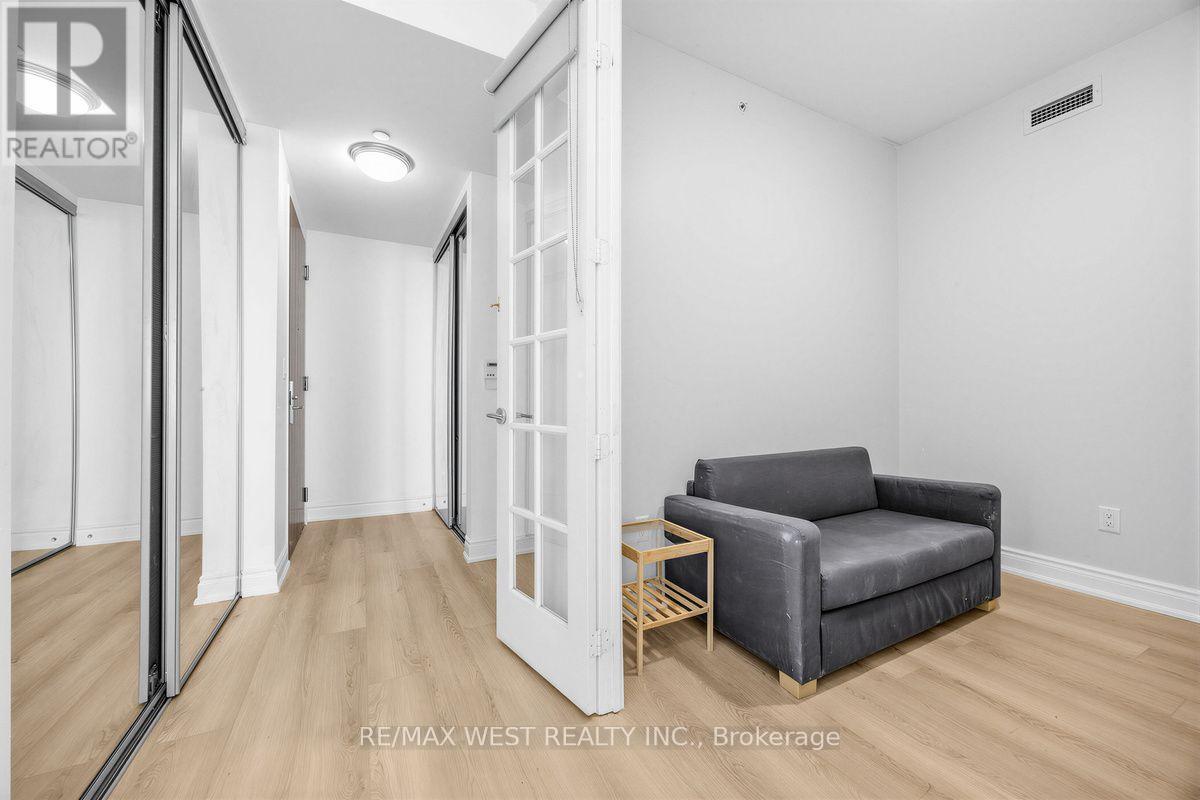 7102 - 388 Yonge Street, Toronto, Ontario M5B 0A4 - Photo 17 - C13616180