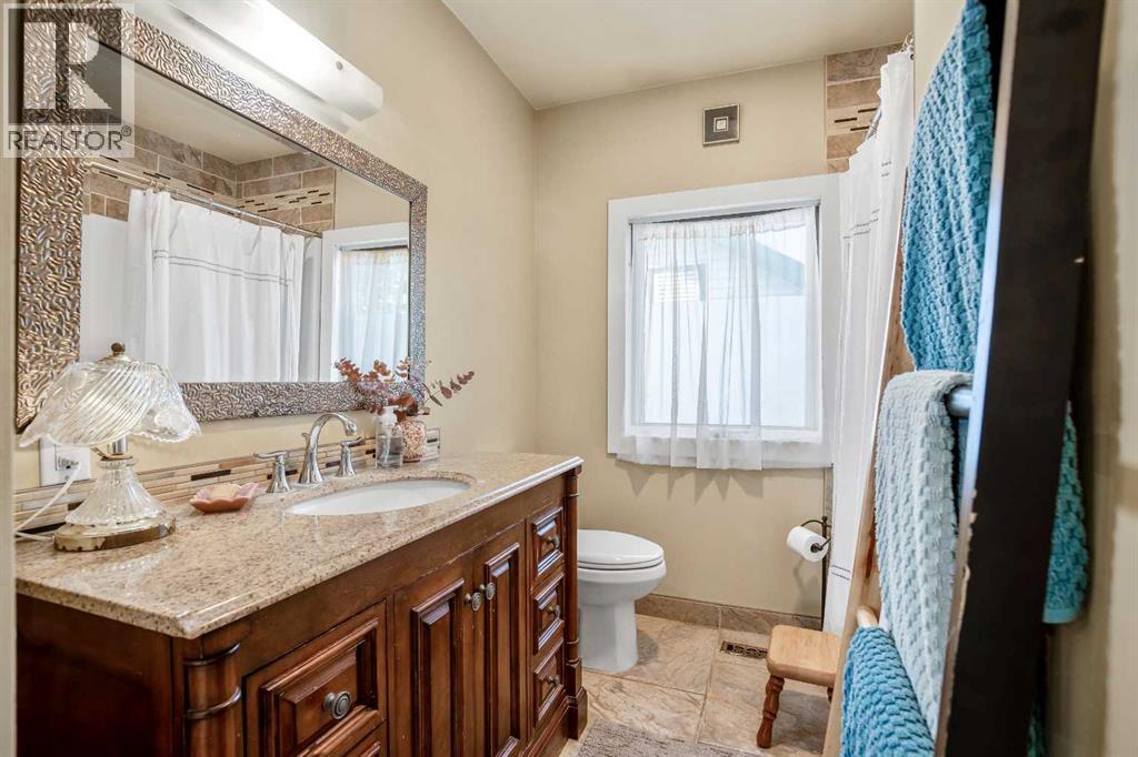 1624 Decalta Road SE, Diamond Valley, Alberta  T0L 2A0 - Photo 16 - A2332739