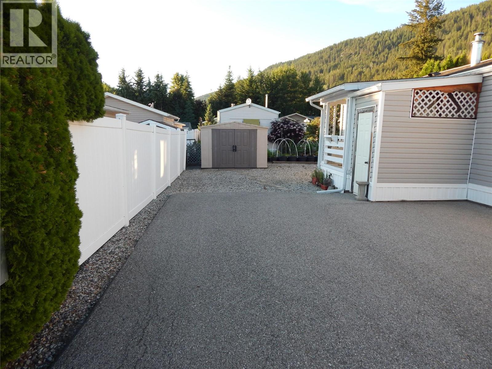 724 Devon Street Unit# Unit  #55, Creston, British Columbia  V0B 1G6 - Photo 10 - 10391053