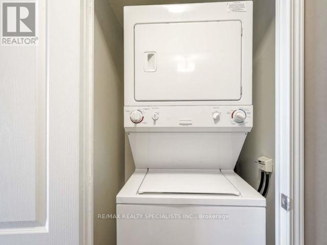 1801 - 1 Elm Drive, Mississauga, Ontario  L5B 4M1 - Photo 10 - W13619096