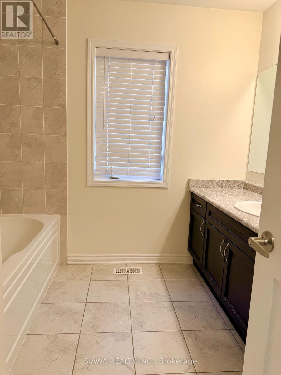 301 Gillett Point, Milton, Ontario  L9T 7K6 - Photo 10 - W13619142