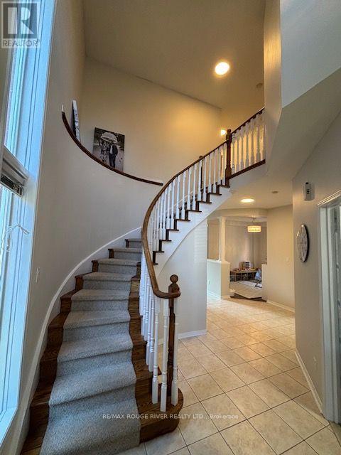 1928 Wildflower Drive, Pickering, Ontario  L1V 7B1 - Photo 3 - E13616926