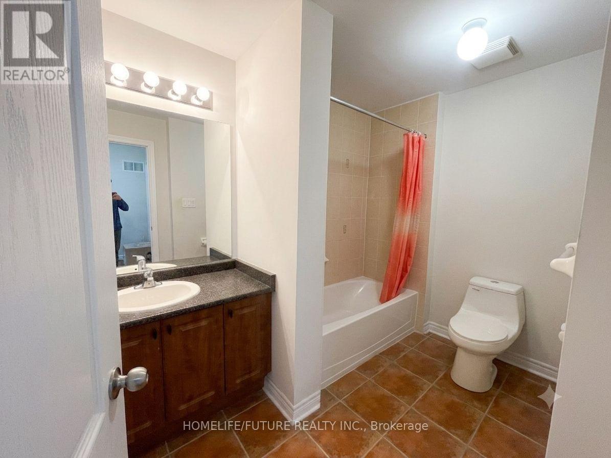 132 William Berczy Boulevard, Markham, Ontario L6C 0S4 - Photo 9 - N13507760