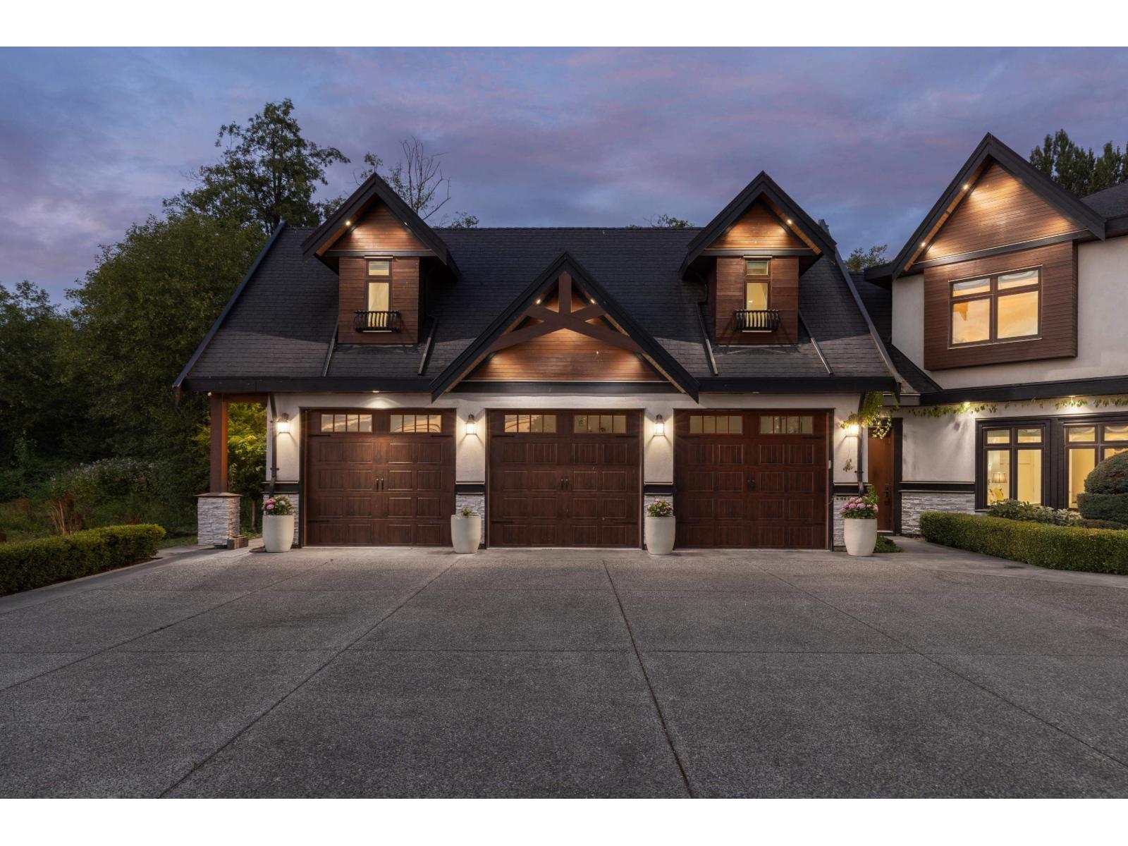 8486 Harvie Road, Surrey, British Columbia  V4N 5X8 - Photo 4 - R3151158