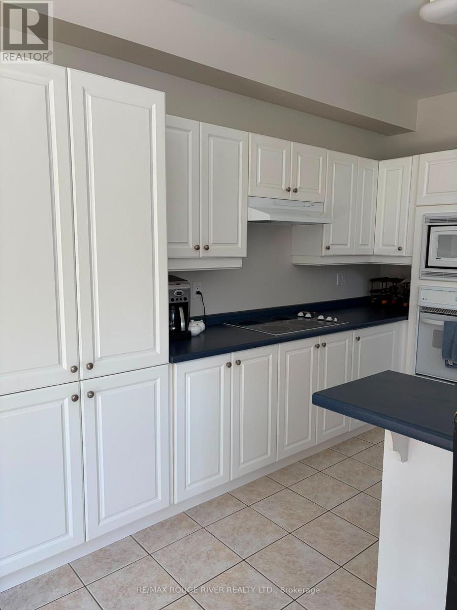 1928 Wildflower Drive, Pickering, Ontario  L1V 7B1 - Photo 6 - E13616926