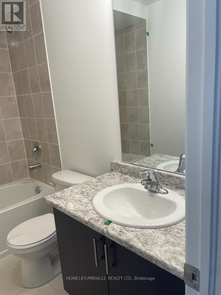 1392 Coral Springs Path, Oshawa, Ontario  L1K 3G1 - Photo 7 - E13619154