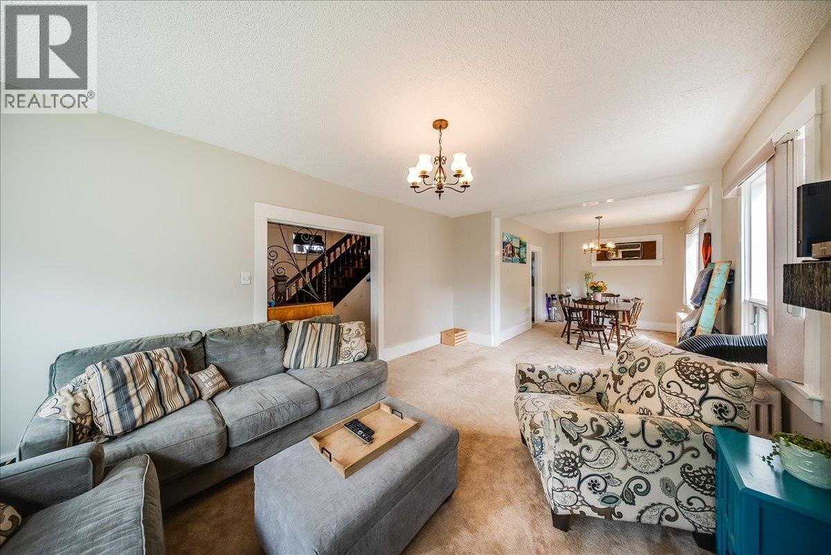 1109 Nelson Avenue, Trail, British Columbia  V1R 3H4 - Photo 10 - 10396164