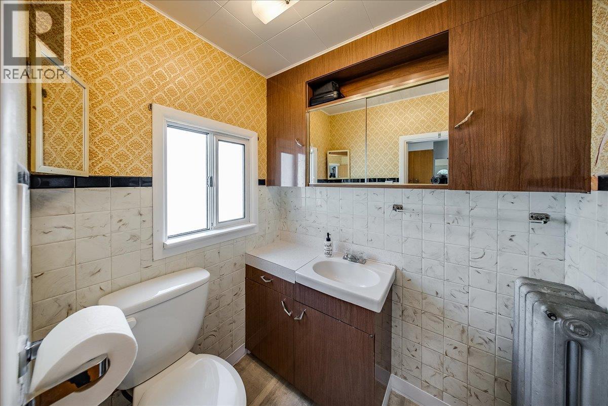 1109 Nelson Avenue, Trail, British Columbia  V1R 3H4 - Photo 14 - 10396164