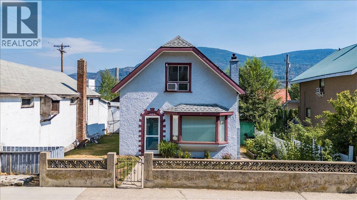 1109 Nelson Avenue, Trail, British Columbia  V1R 3H4 - Photo 2 - 10396164