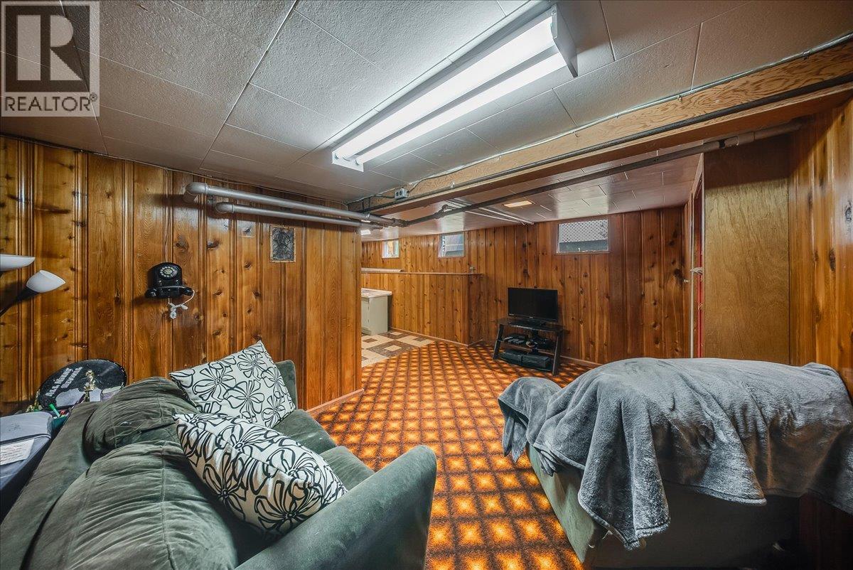 1109 Nelson Avenue, Trail, British Columbia  V1R 3H4 - Photo 27 - 10396164