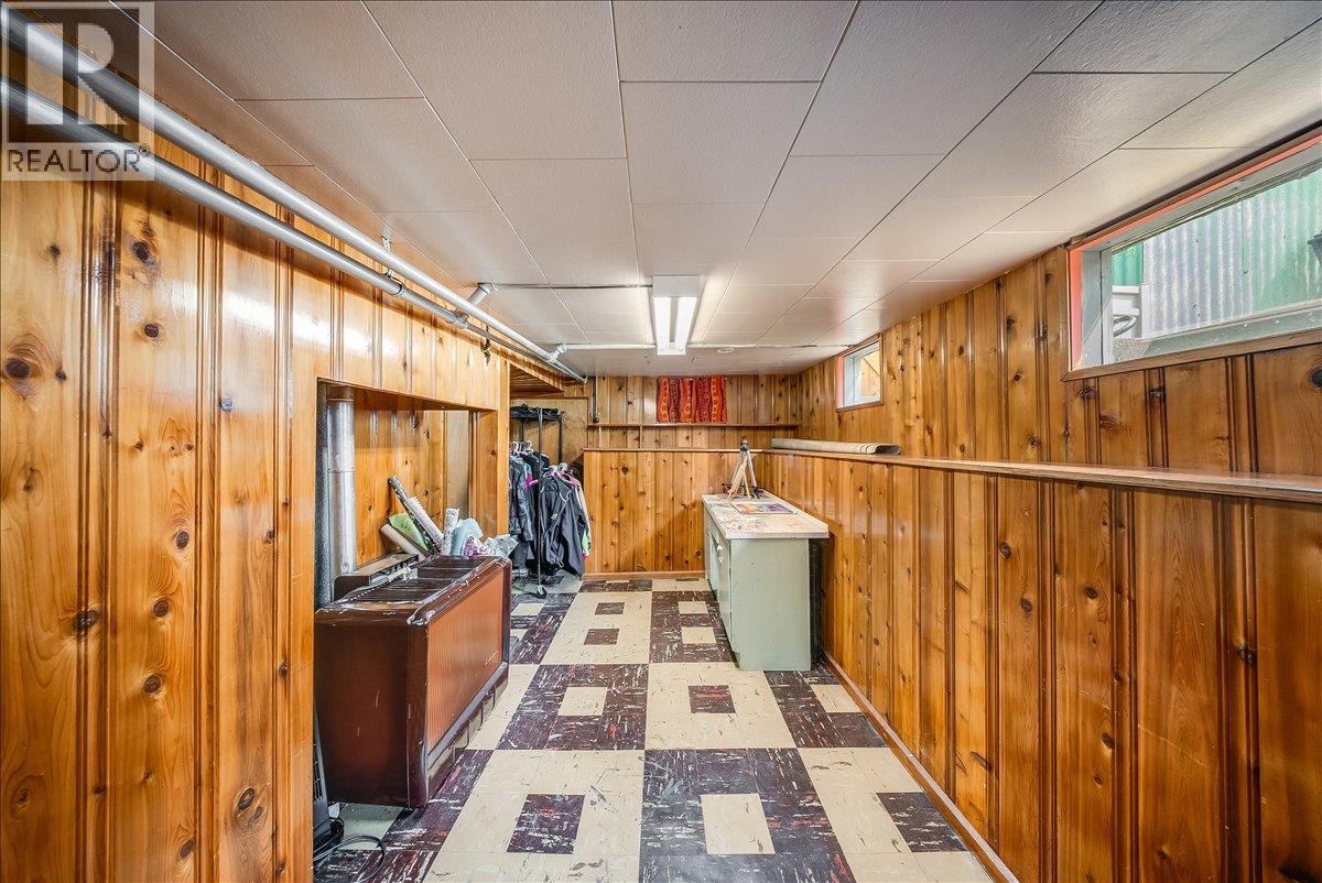 1109 Nelson Avenue, Trail, British Columbia  V1R 3H4 - Photo 29 - 10396164