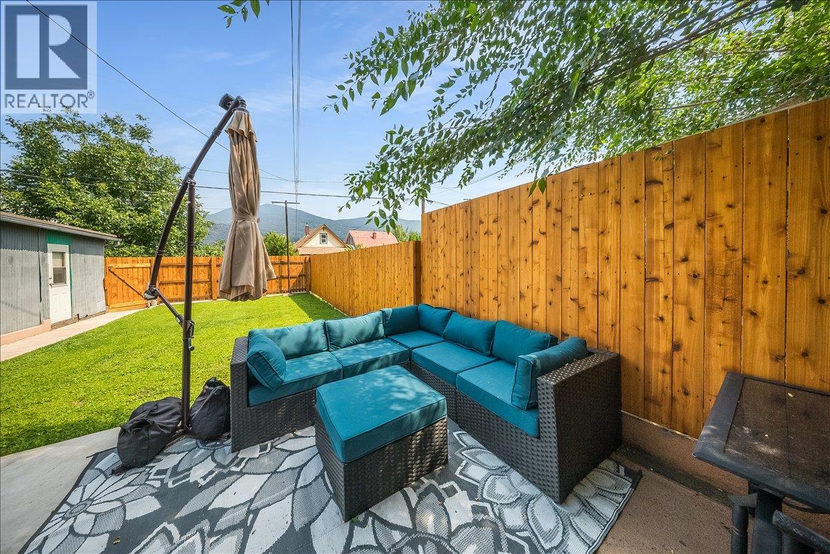 1109 Nelson Avenue, Trail, British Columbia  V1R 3H4 - Photo 35 - 10396164