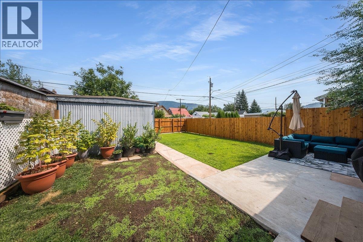 1109 Nelson Avenue, Trail, British Columbia  V1R 3H4 - Photo 37 - 10396164