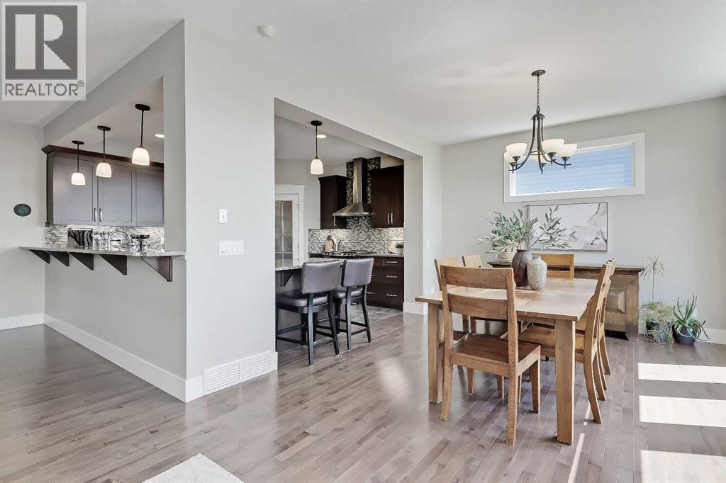 64 Heritage Green, Cochrane, Alberta  T4C 0L3 - Photo 9 - A2324432