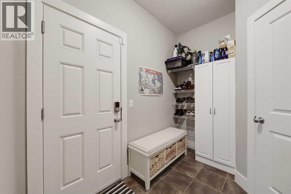 64 Heritage Green, Cochrane, Alberta  T4C 0L3 - Photo 18 - A2324432