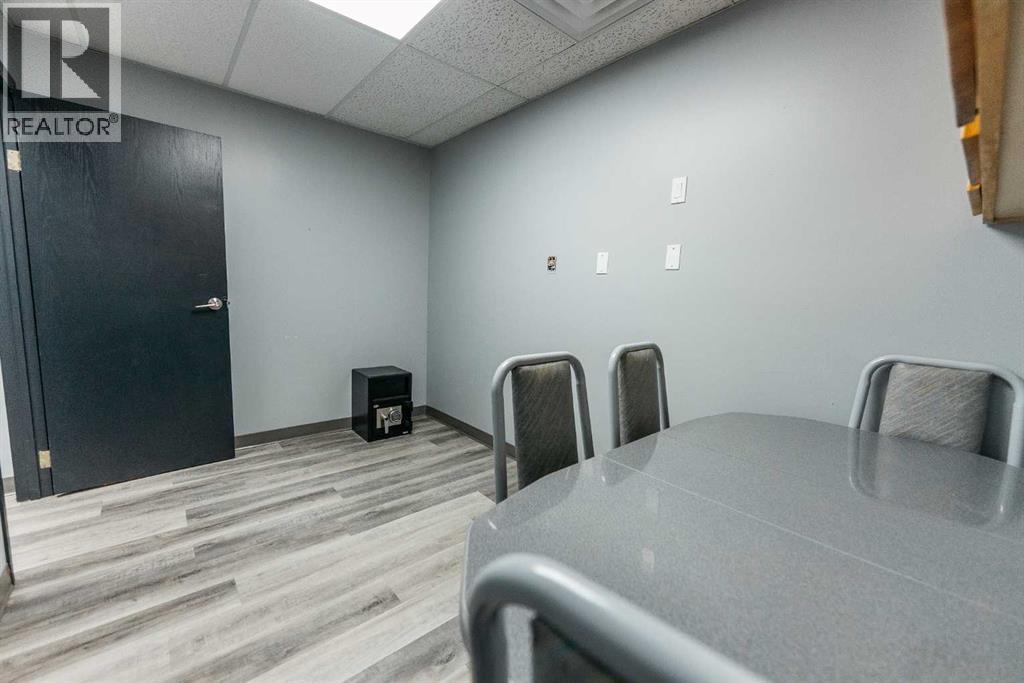 Bay 9, 4801 51 Avenue, Red Deer, Alberta  T4N 4H2 - Photo 15 - A2332724