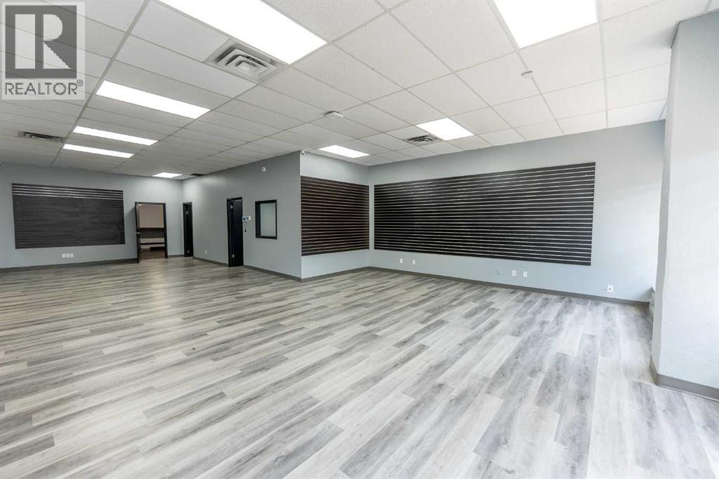 Bay 9, 4801 51 Avenue, Red Deer, Alberta  T4N 4H2 - Photo 2 - A2332724