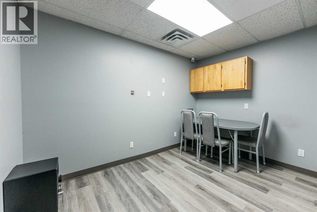 Bay 9, 4801 51 Avenue, Red Deer, Alberta  T4N 4H2 - Photo 14 - A2332724