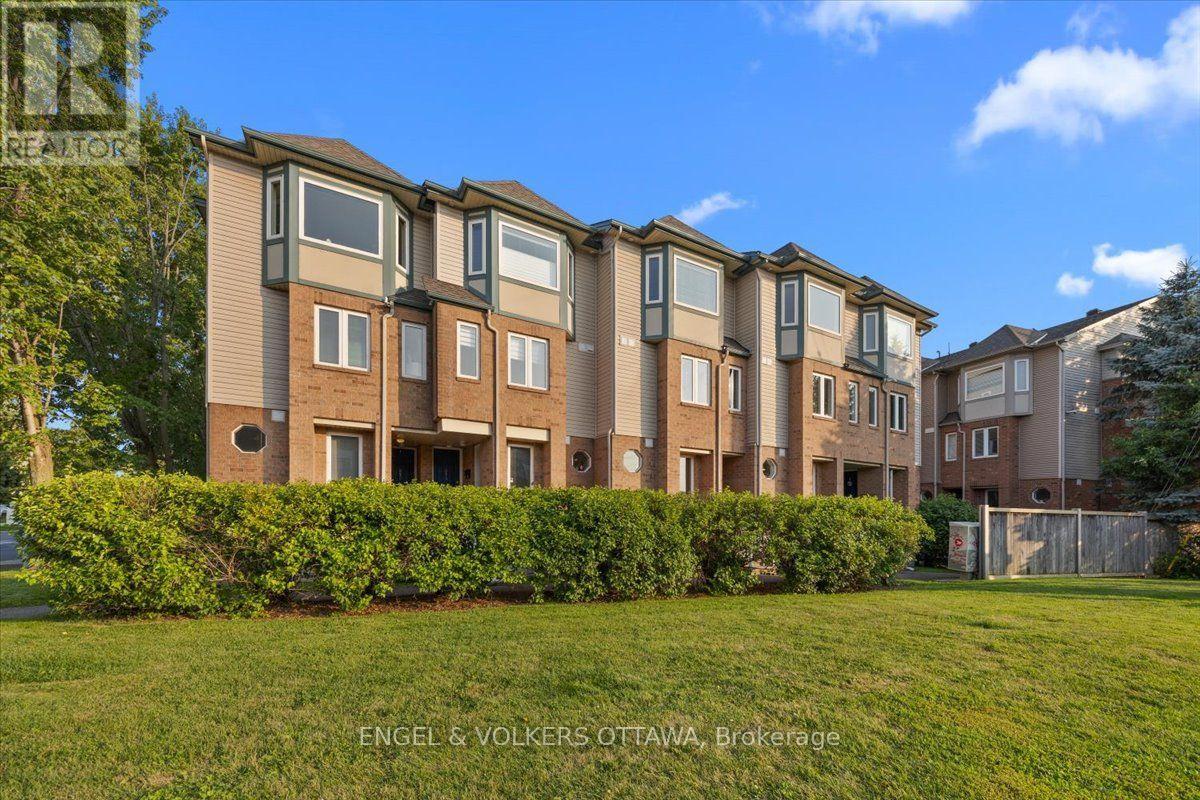 9 - 2820 BASELINE ROAD, Ottawa, Ontario