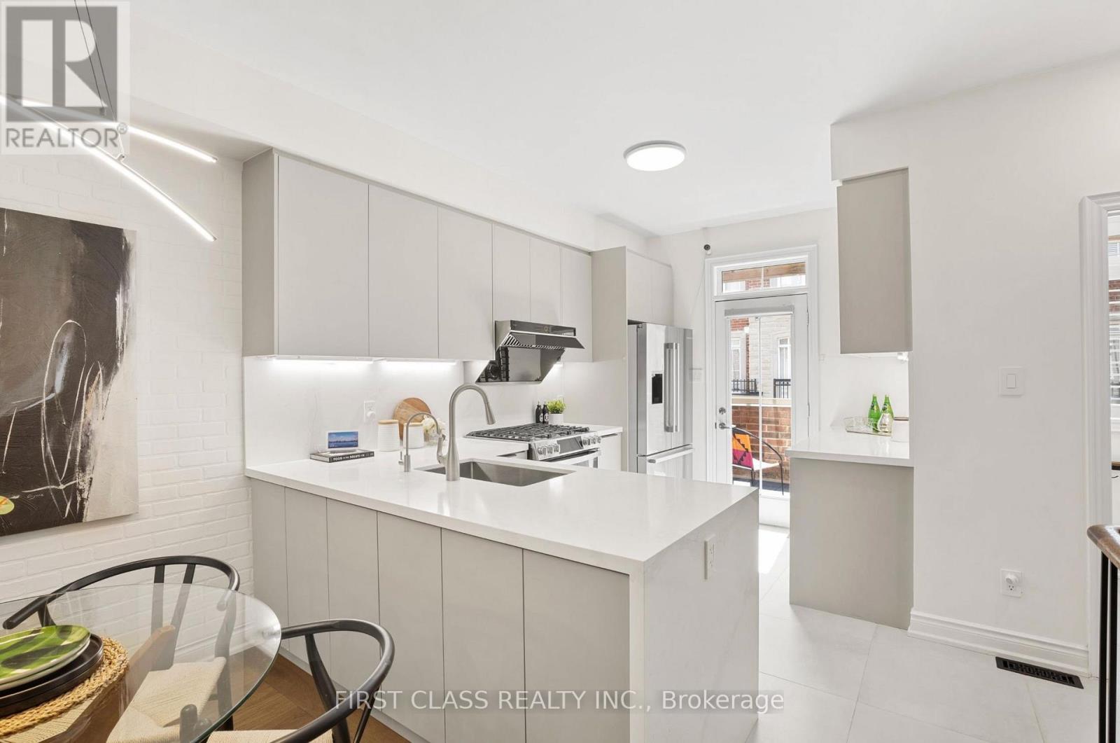 133a Finch Avenue E, Toronto (Willowdale East), Ontario  M2N 0H7 - Photo 8 - C13619212