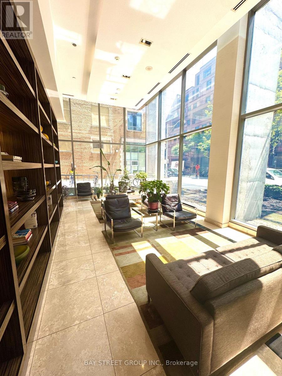 1309 - 38 Grenville Street, Toronto, Ontario  M4Y 1A5 - Photo 14 - C13619244