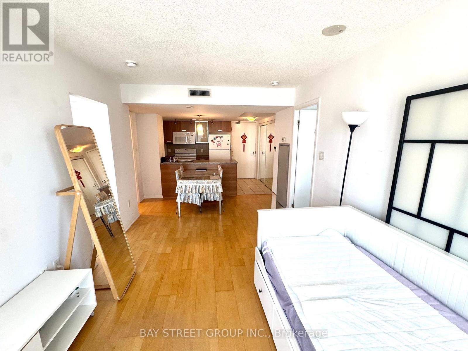 1309 - 38 Grenville Street, Toronto, Ontario  M4Y 1A5 - Photo 8 - C13619244