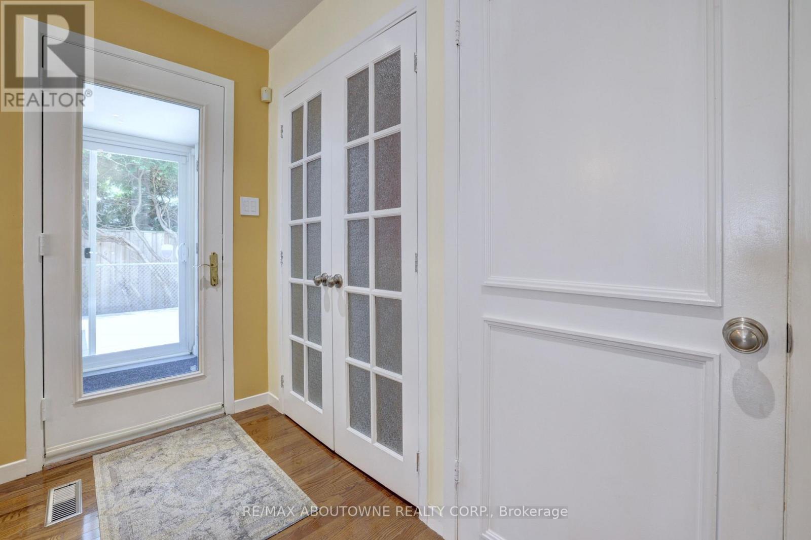 497 Anthony Drive, Oakville, Ontario  L6J 2K6 - Photo 13 - W13619198