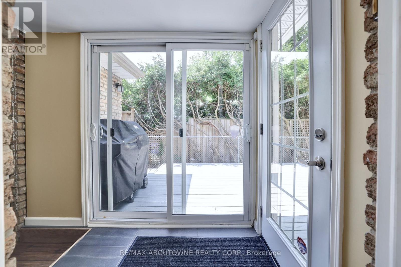 497 Anthony Drive, Oakville, Ontario  L6J 2K6 - Photo 14 - W13619198