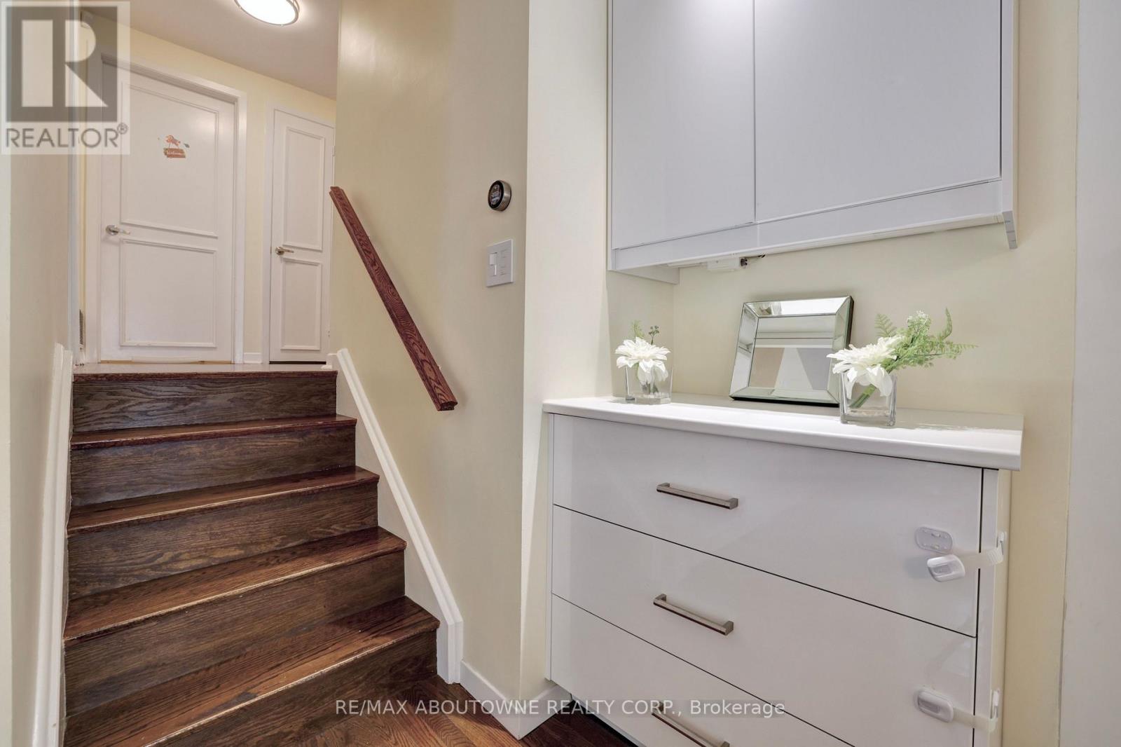 497 Anthony Drive, Oakville, Ontario  L6J 2K6 - Photo 16 - W13619198