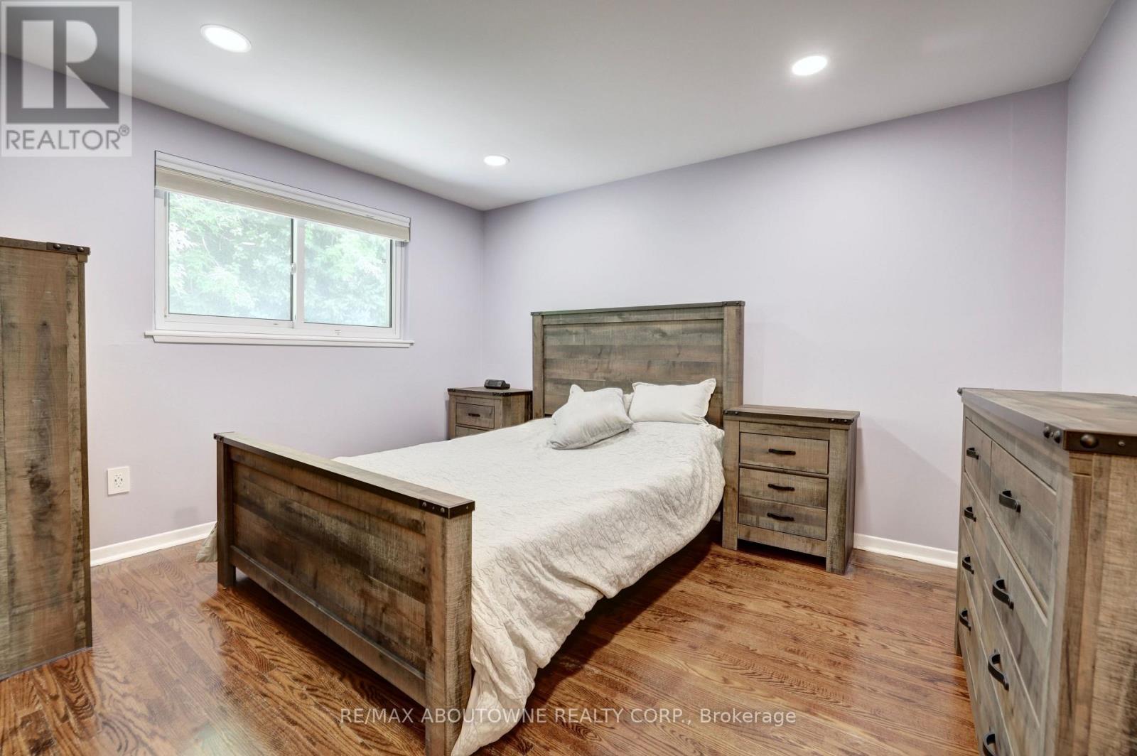 497 Anthony Drive, Oakville, Ontario  L6J 2K6 - Photo 17 - W13619198