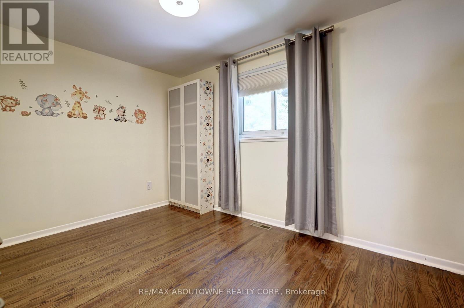 497 Anthony Drive, Oakville, Ontario  L6J 2K6 - Photo 19 - W13619198