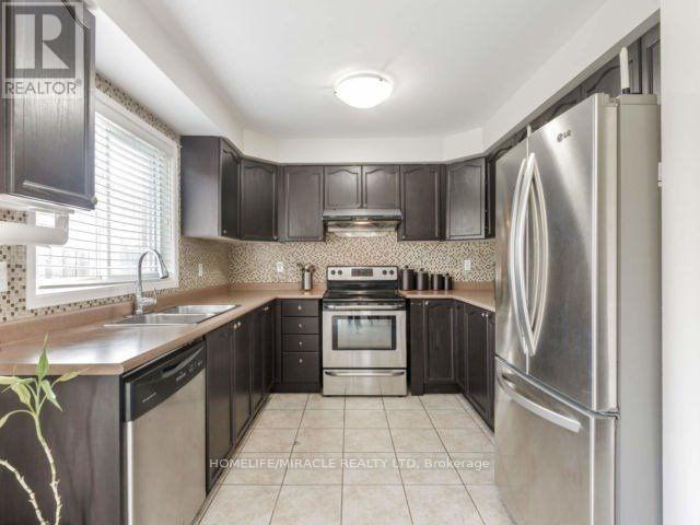 3 Ashmere Road, Brampton, Ontario  L7A 1R3 - Photo 10 - W13619200