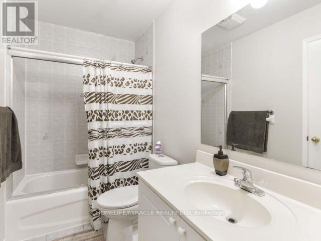 3 Ashmere Road, Brampton, Ontario  L7A 1R3 - Photo 3 - W13619200
