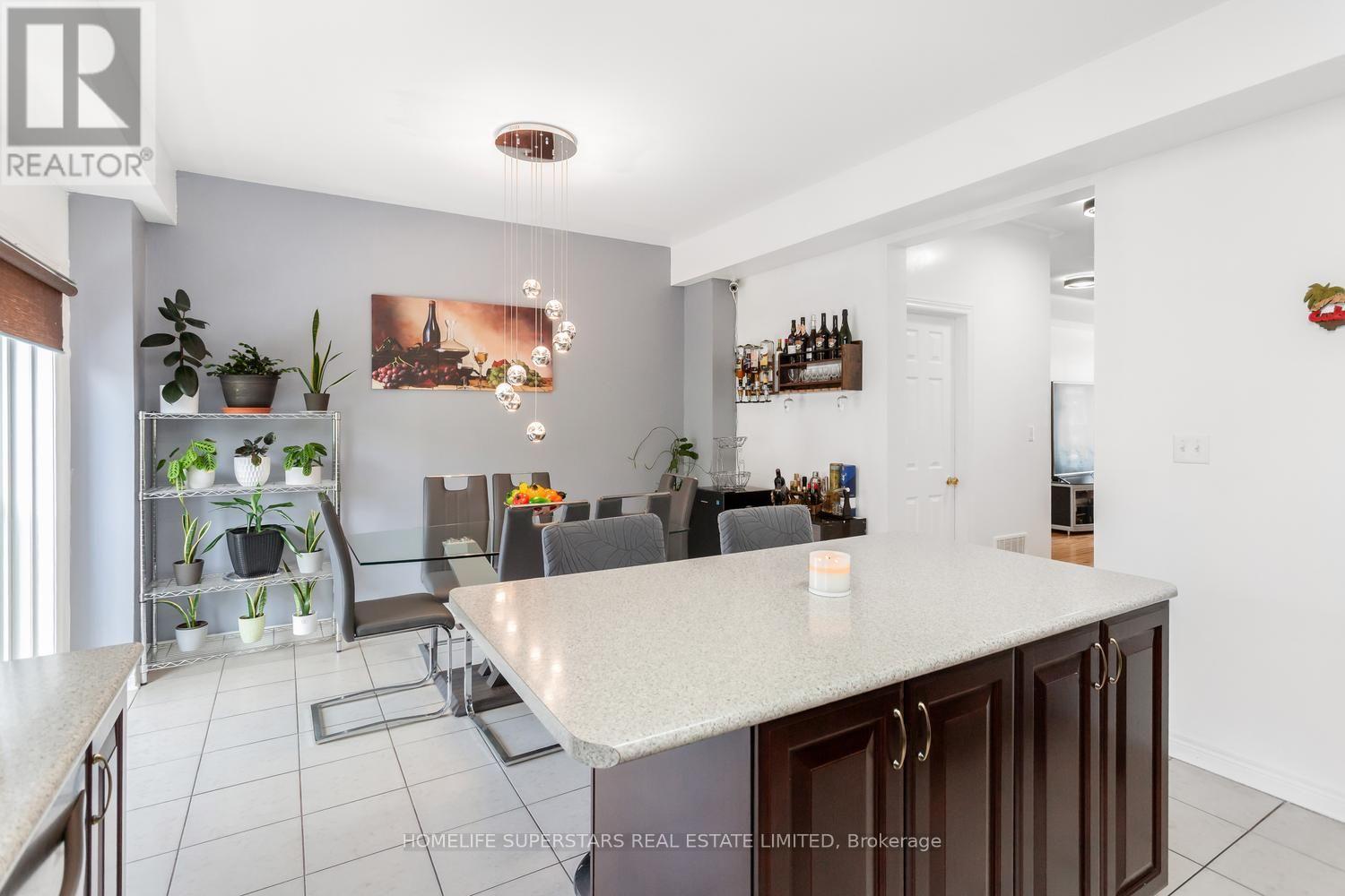 18 Mary Chapman Boulevard, Toronto, Ontario  M9M 0B2 - Photo 22 - W13619226