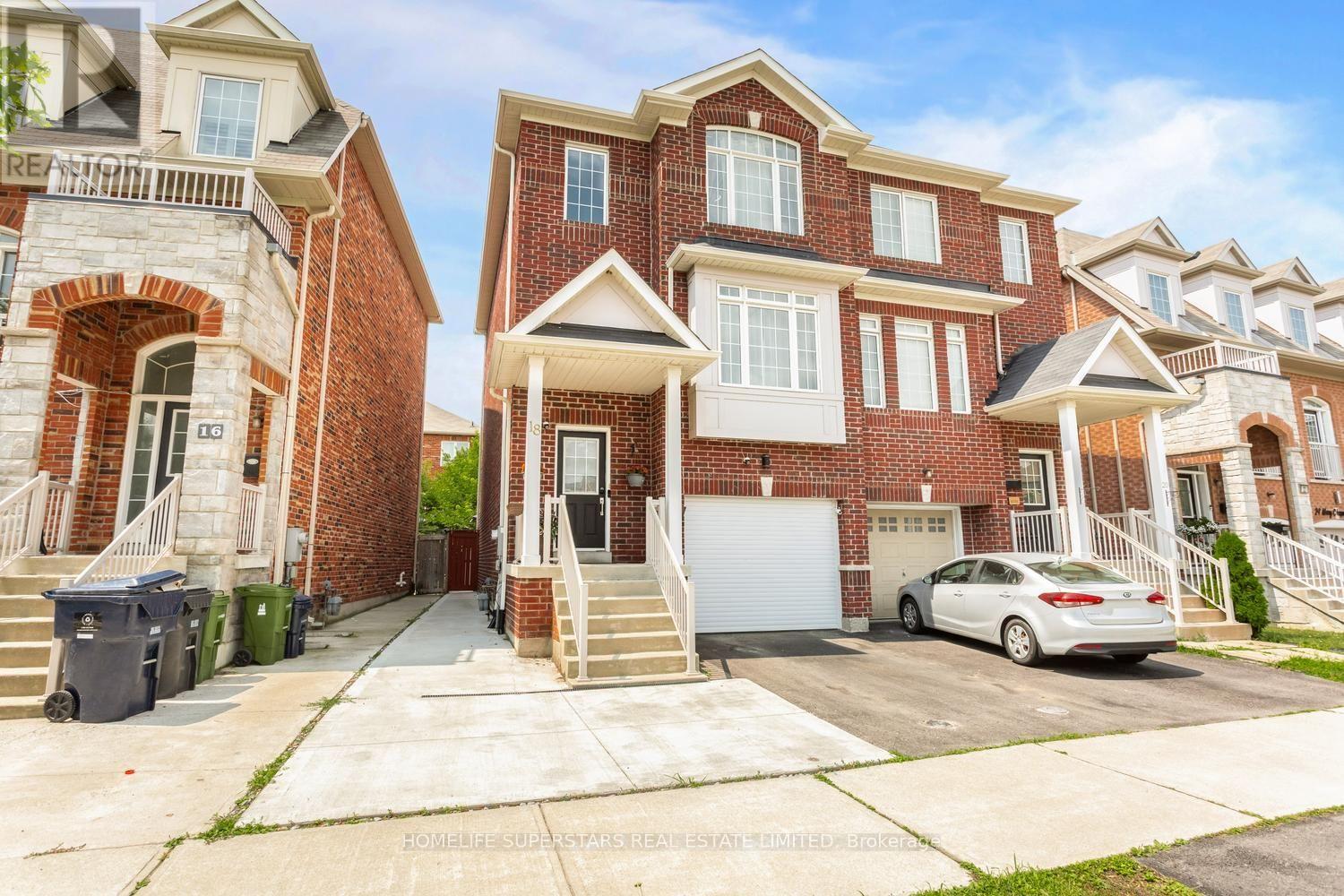 18 Mary Chapman Boulevard, Toronto, Ontario  M9M 0B2 - Photo 3 - W13619226