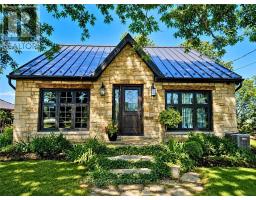 665 RIDGE ROAD, Hamilton, Ontario