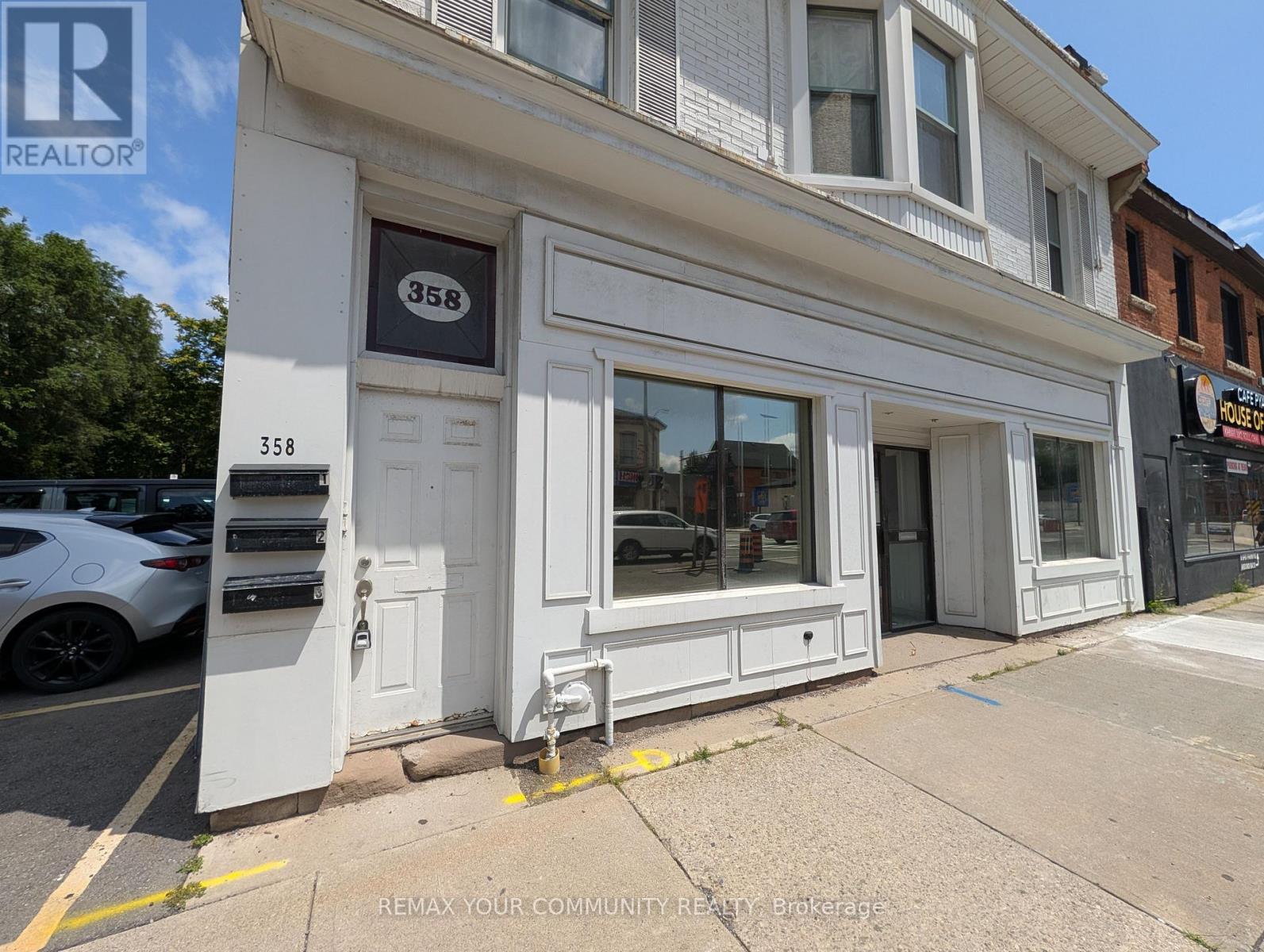 358 Main Street W, Hamilton, Ontario  L8P 1K2 - Photo 2 - X13619194