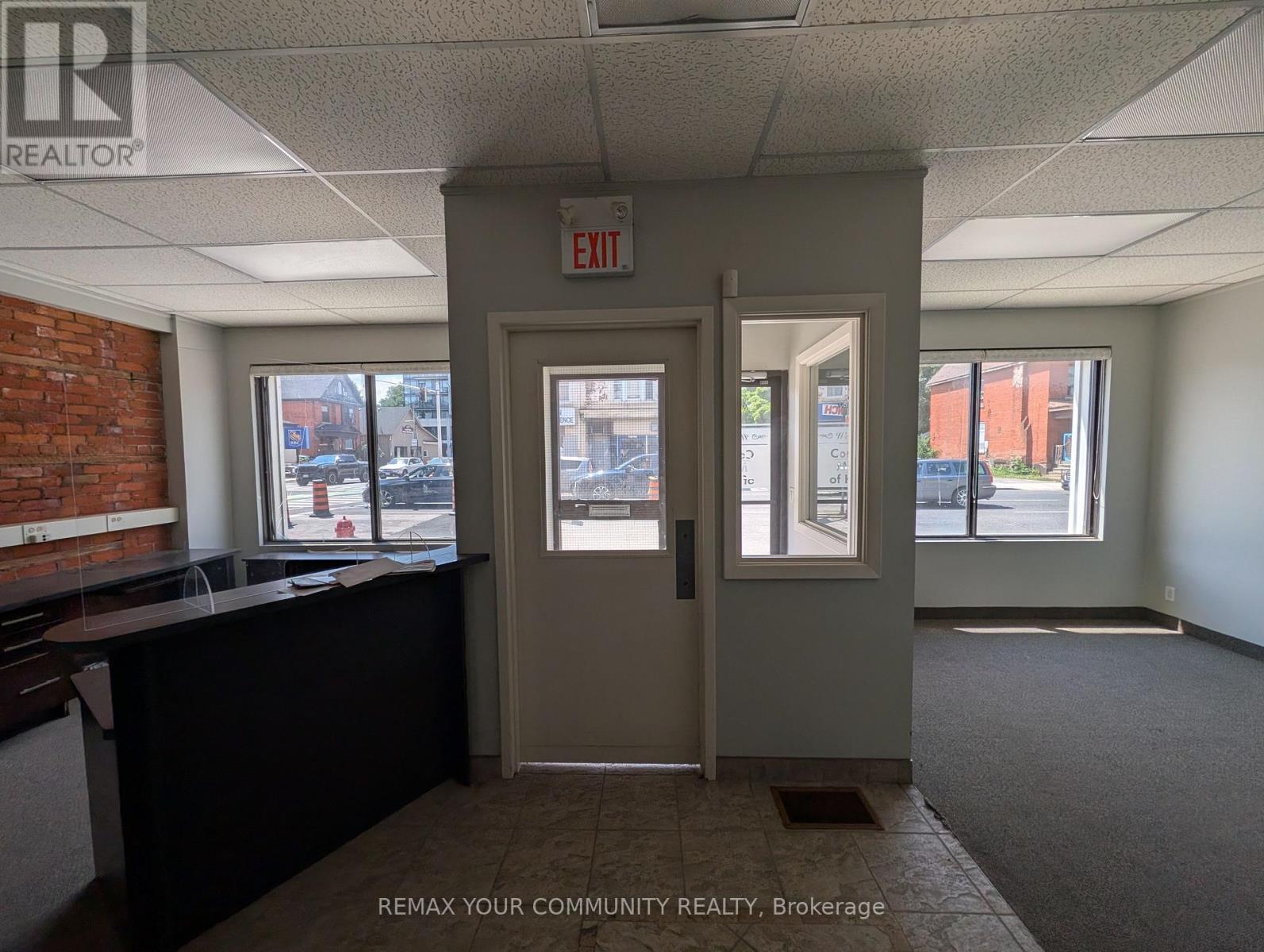 358 Main Street W, Hamilton, Ontario  L8P 1K2 - Photo 4 - X13619194