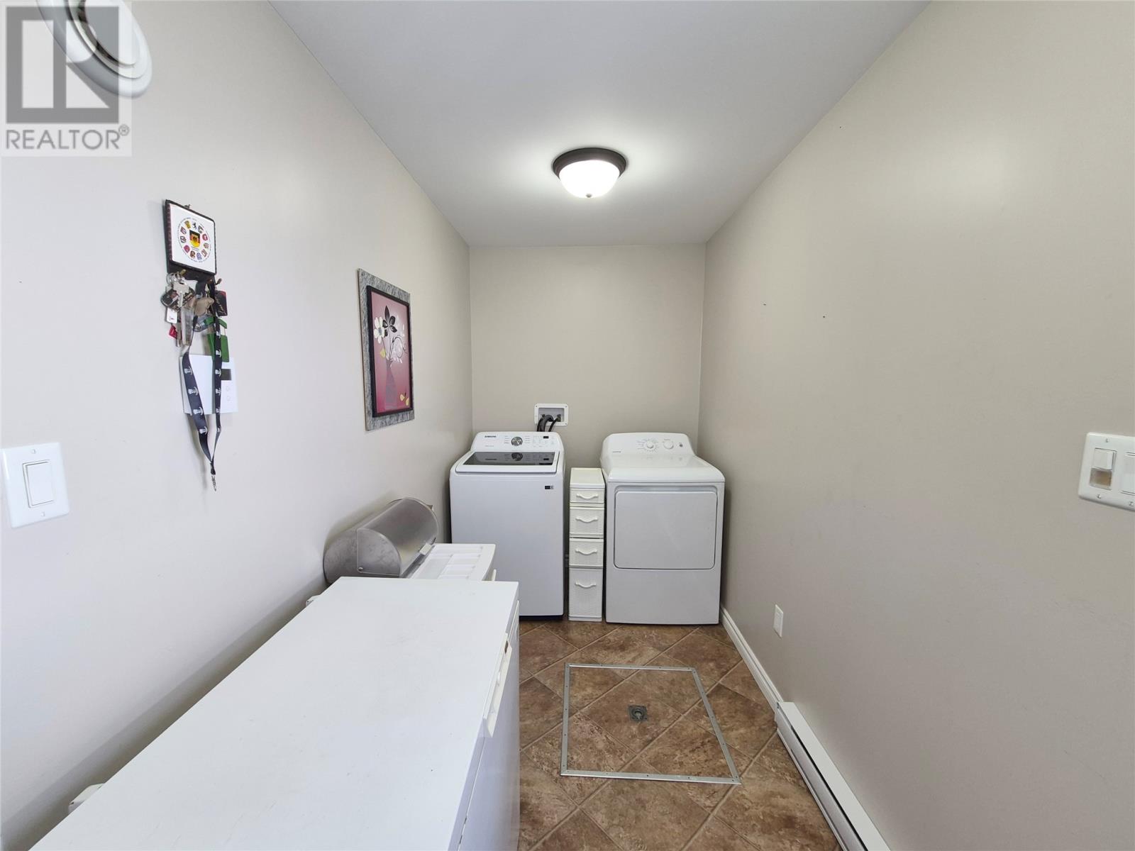 14 Leamington Heights, Point Leamington — photo 13