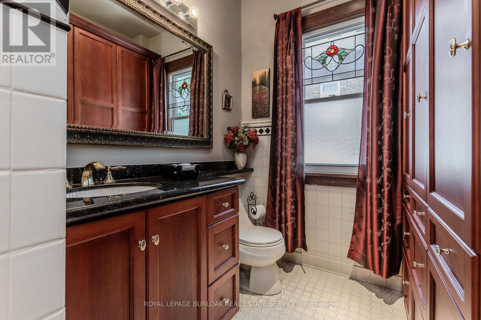 569 Locust Street, Burlington, Ontario  L7S 1V7 - Photo 18 - W13619260