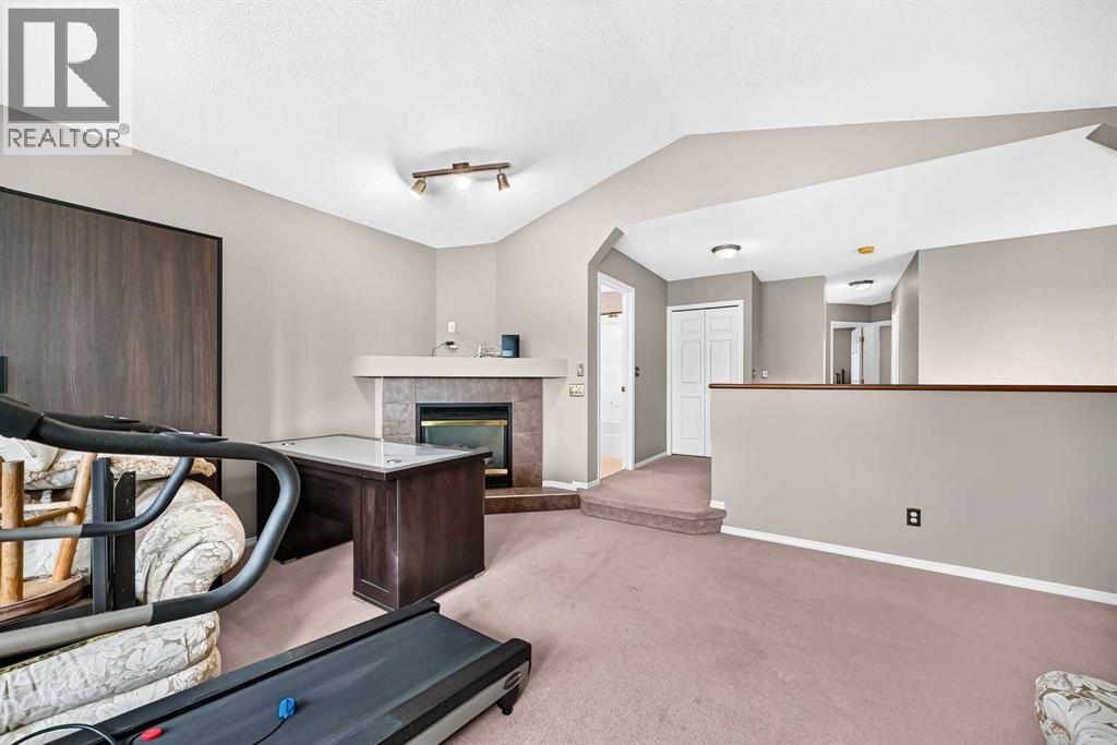 163 Valley Crest Close NW, Calgary, Alberta  T3B 5X2 - Photo 19 - A2331735