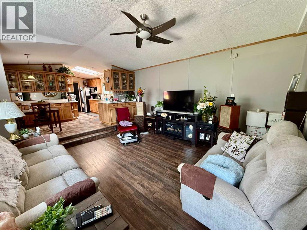 3908 51 Avenue, Provost, Alberta  T0B 3S0 - Photo 2 - A2330859