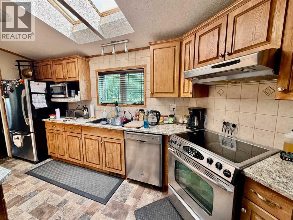 3908 51 Avenue, Provost, Alberta  T0B 3S0 - Photo 6 - A2330859