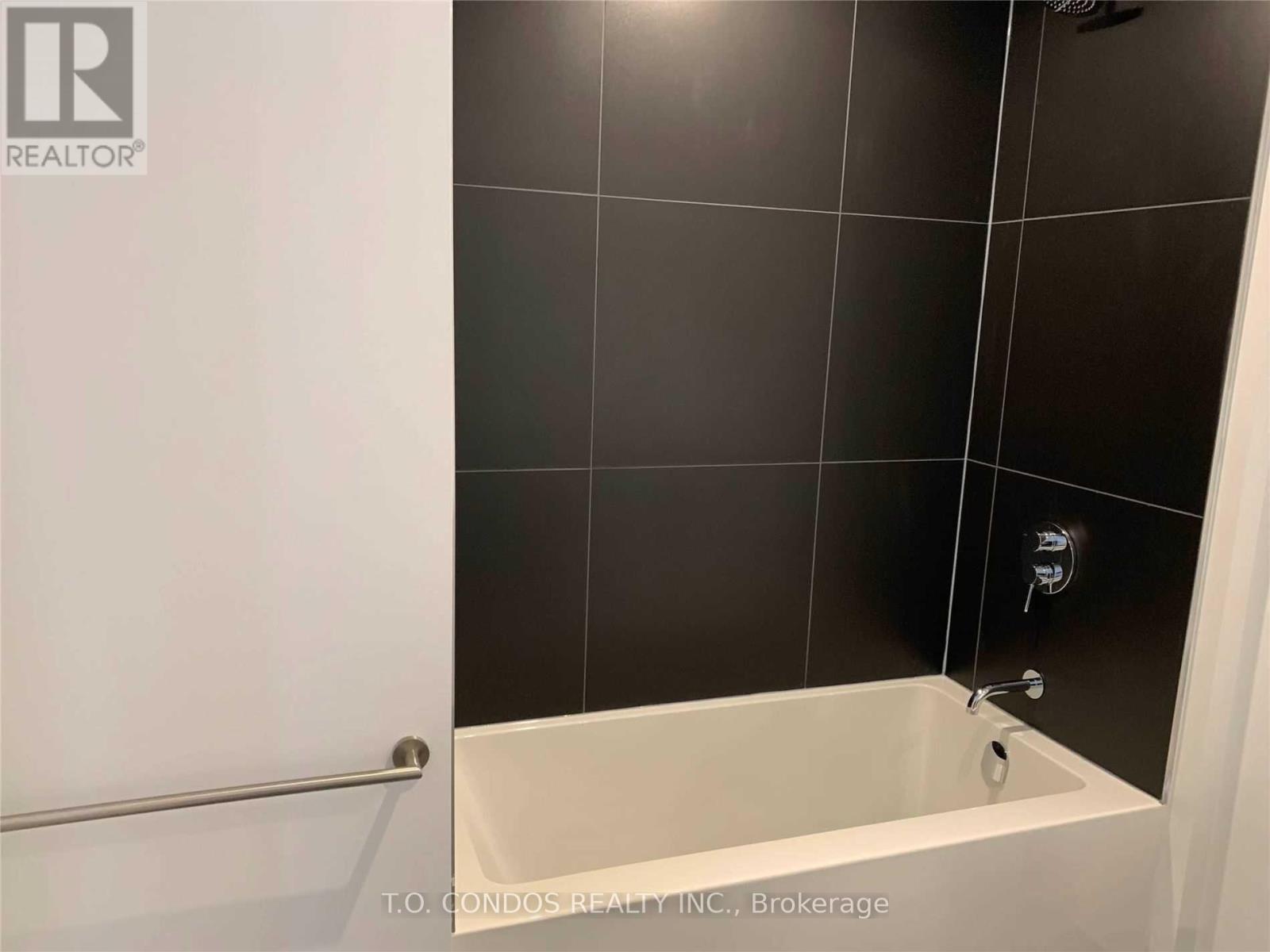 2103 - 20 Edward Street, Toronto, Ontario  M5G 1C9 - Photo 14 - C13619310